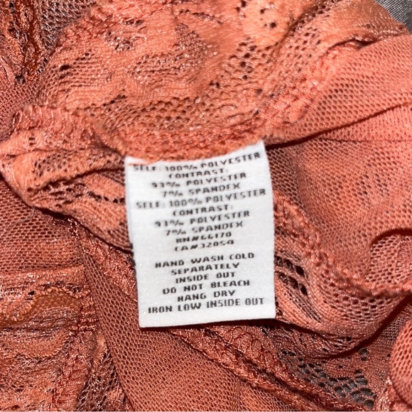 Vintage Urban Outfitters Lace Bodysuit, size Medium - Picture 13 of 13